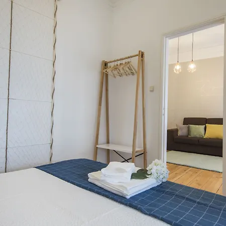 Universal Apartment