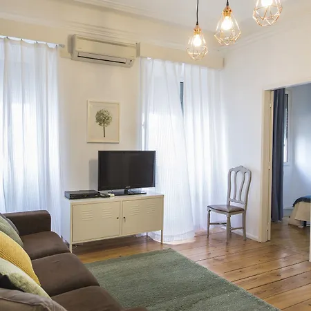 Universal Apartment